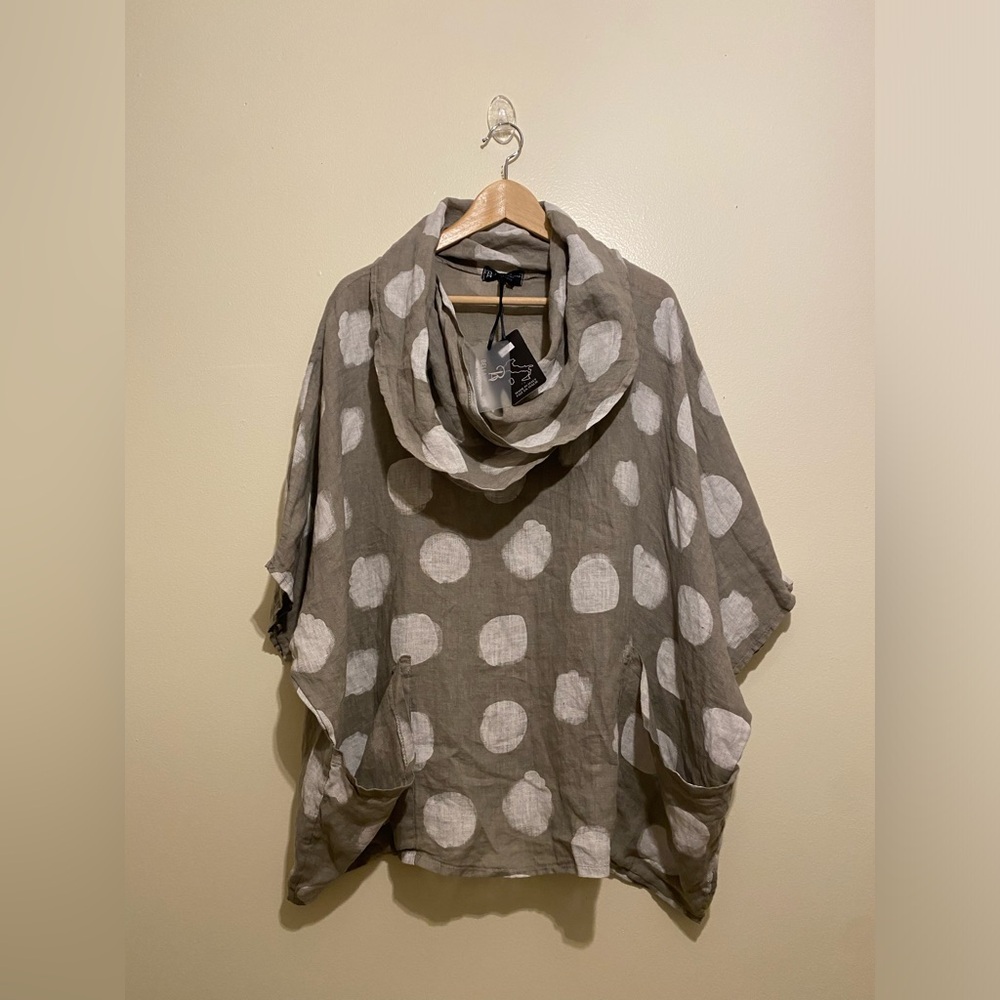 Bella Amore Linen Elegant Gray Italian Garment Linen Blouse . Size S/M. New